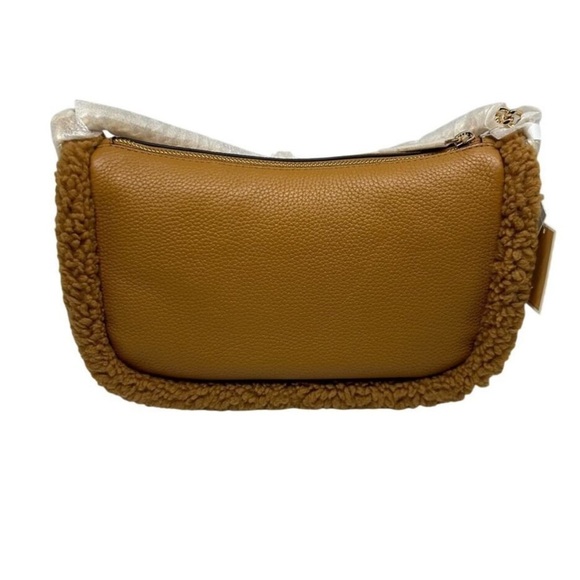 MICHAEL KORS CARMELA Deer Multi
Medium Leather Chain Crossbody
Shearling
NWT - Picture 5 of 7